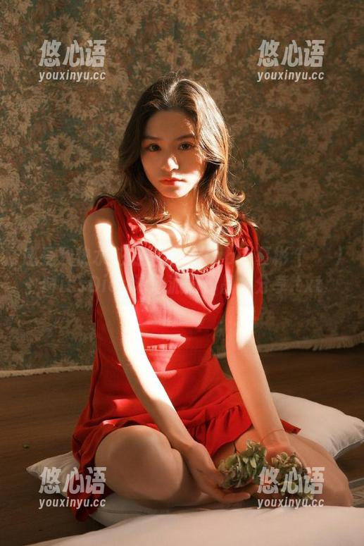 感受欢快水花的魅力！Habin夏彬 (하빈)MissDica泳池派对作品集分享.txt